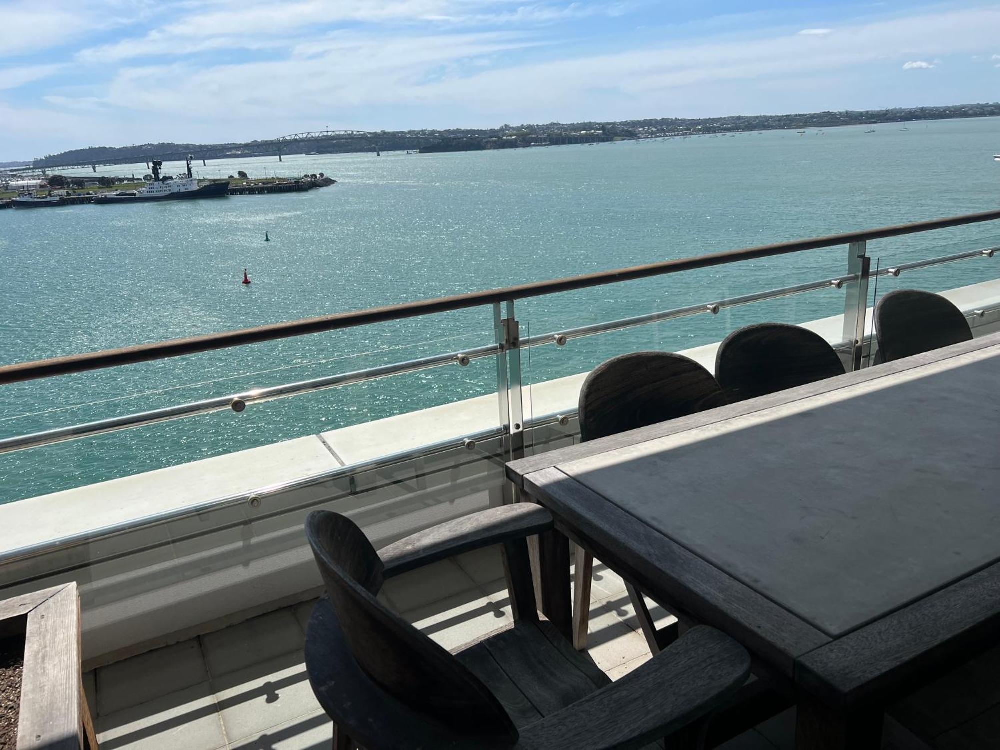 Waterfront Seaview Hotel Apartment - Same Building Block As Auckland Hilton Екстериор снимка